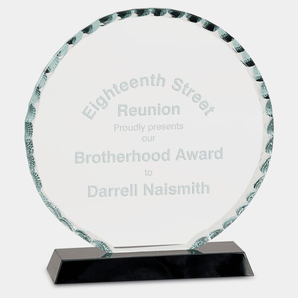 7 1/2" Round Facet Glass on Base Thumbnail